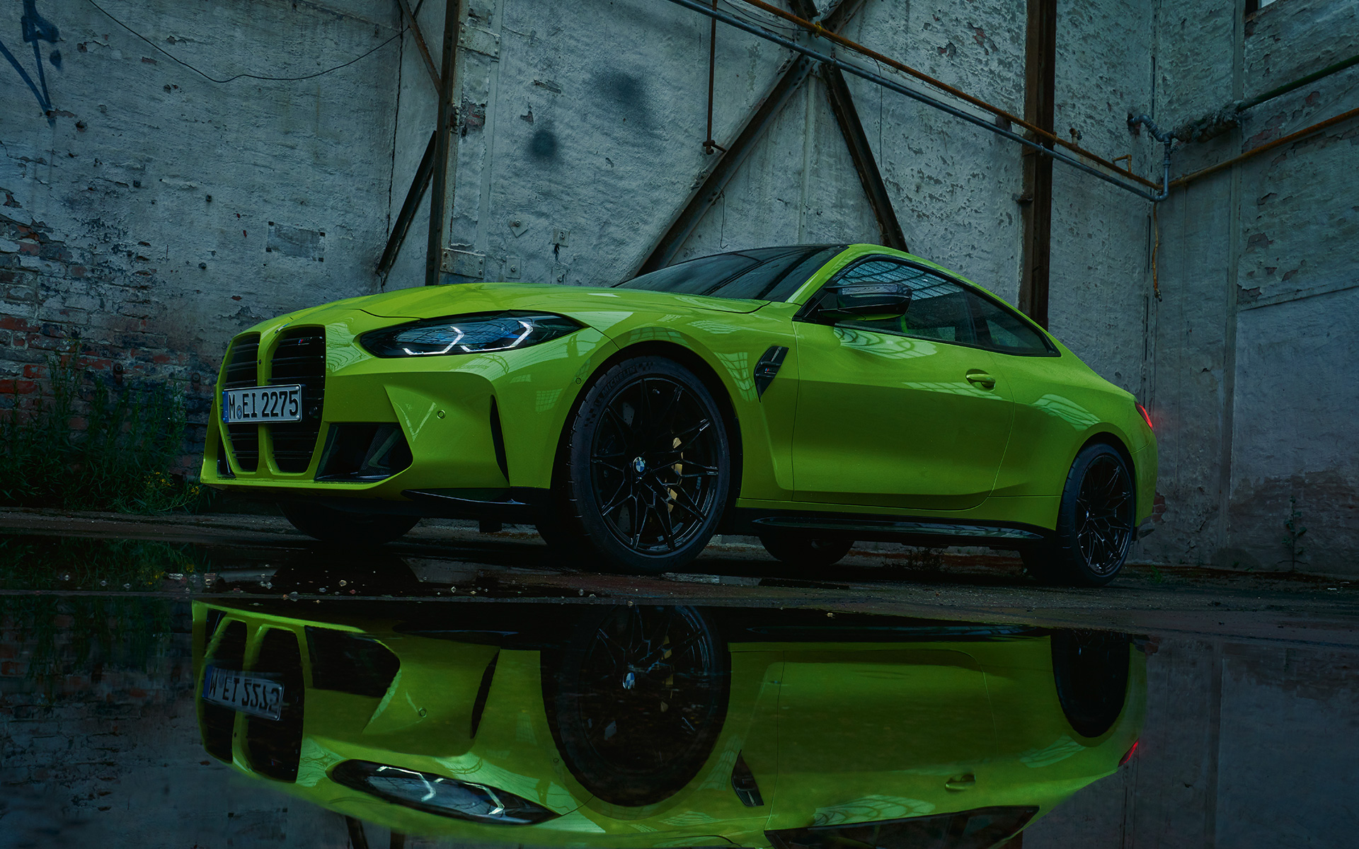 BMW M4 Competition Coupé G82 2020 Sao Paulo Gelb Vista de tres cuartos del frontal